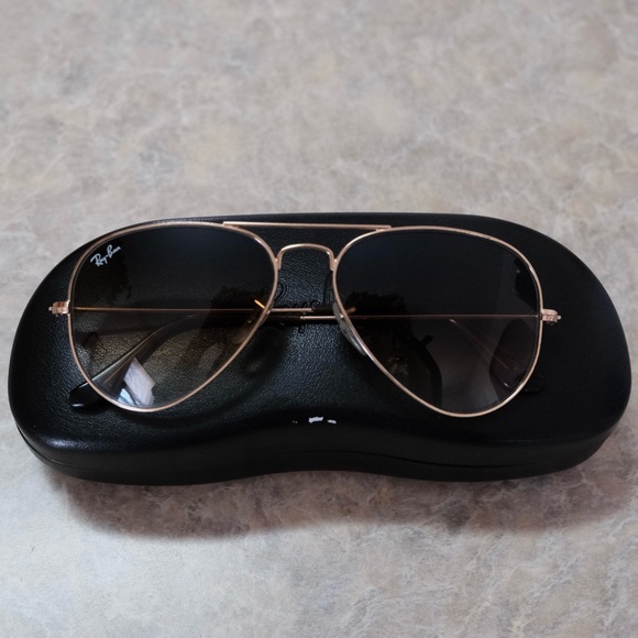 Ray-Ban Aviators - Picture 2 of 8